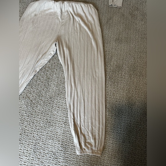 OFFLINE by Aerie Cozy Class Set (will sell separately, just ask!) - Picture 5 of 11